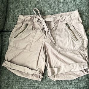 Ann Taylor LOFT size 6 shorts